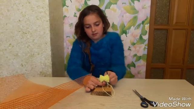 Подушка з помпонів смотреть онлайн