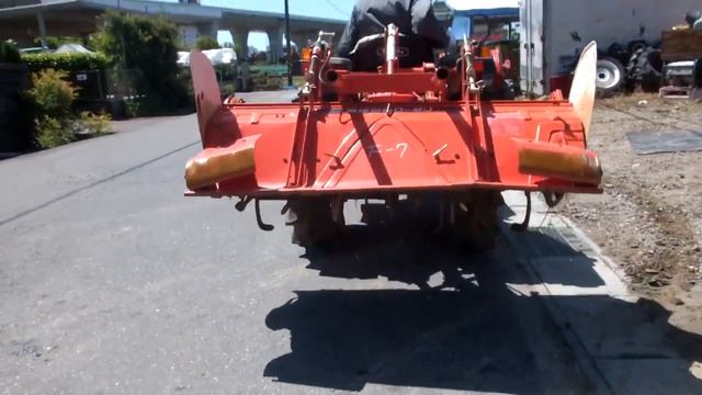 Японский дизельный мини трактор YANMAR F 7 смотреть онлайн