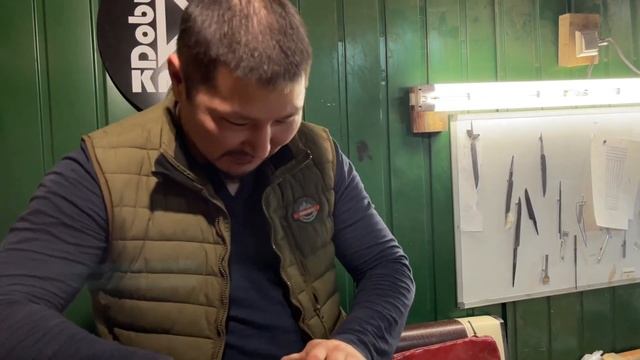 2 часть: Саха быһаҕын көрүҥнэрэ, чинчийиилэр/ DobunKnives кыһа кэпсиир/ особенности якутского ножа смотреть онлайн