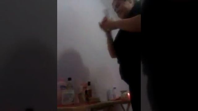 An uneventful experience at a massage parlour... смотреть онлайн