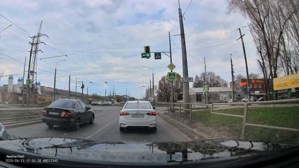 Neoline Flash 2K Wi-Fi светлое время