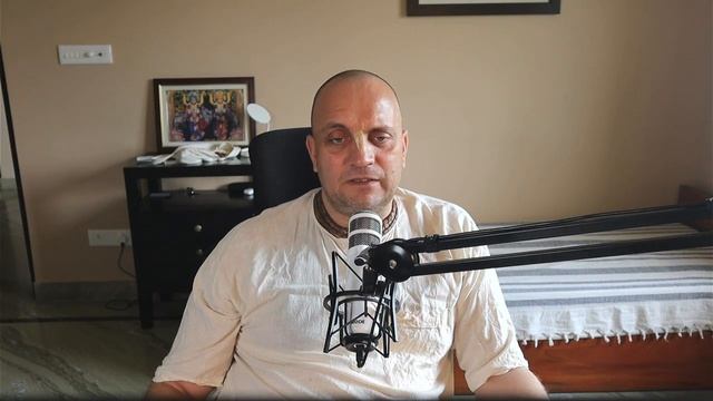 ЕМ Баларамачарйа прабху - 134. Бхагавад-гита как она есть. Стихи 9.30-31 ч1 (2023.05.11, Майапур) смотреть онлайн