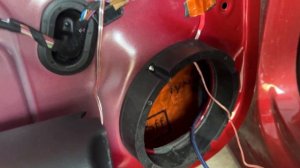 Установка ВЧ-динамиков в задние двери Volkswagen Polo