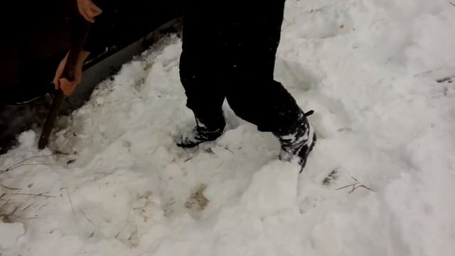 Уаз 469. Буксуем по снегу. По полям садам в липецкой области. 03.12.16 смотреть онлайн