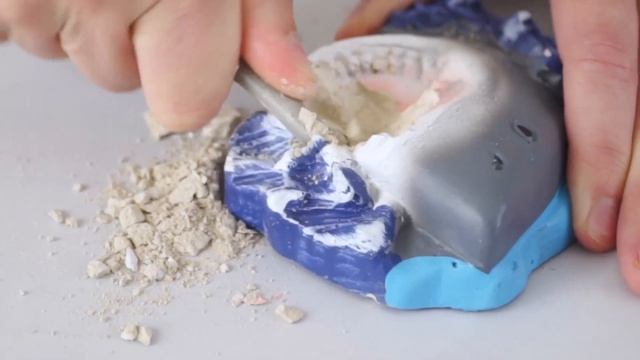 National Geographic - Shark Tooth Dig Kit! смотреть онлайн