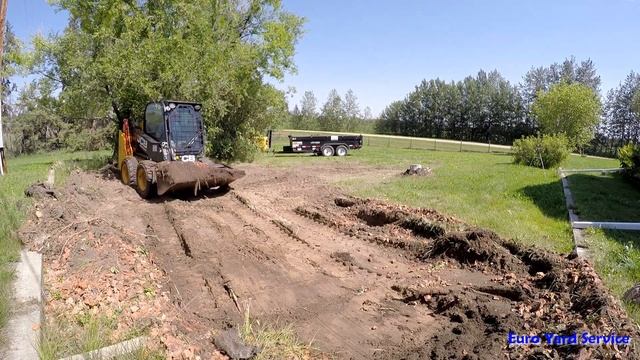 Landscaping ALMOST gone wrong... Skid Steer JCB 135 смотреть онлайн