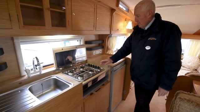 Carlight Commander 184 1999 Touring Caravan Demonstration Video HD смотреть онлайн