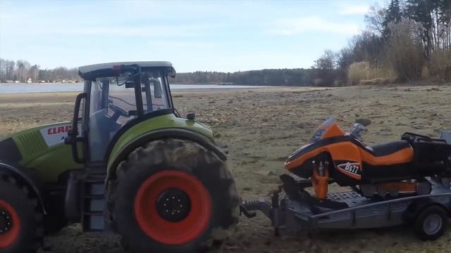BRUDER TOYS RC Tractor Claas Axion 850 смотреть онлайн