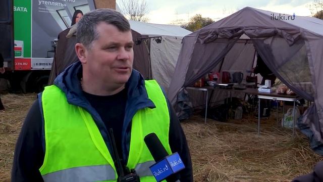 Внедорожный клуб "Крепость" собрал любителей офф-роуда в деревне Богородицкое смотреть онлайн
