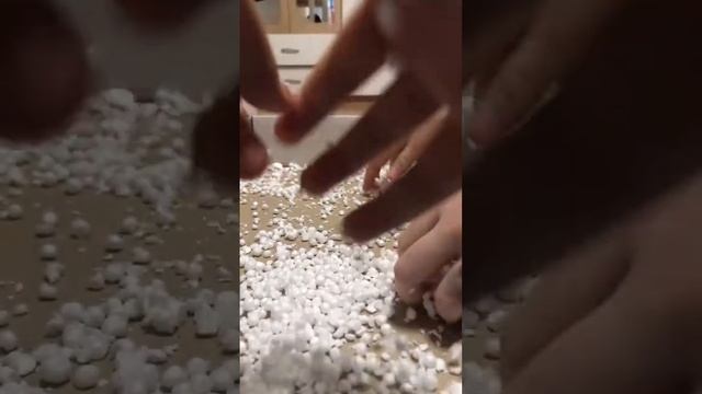 ASMR пенопласт смотреть онлайн