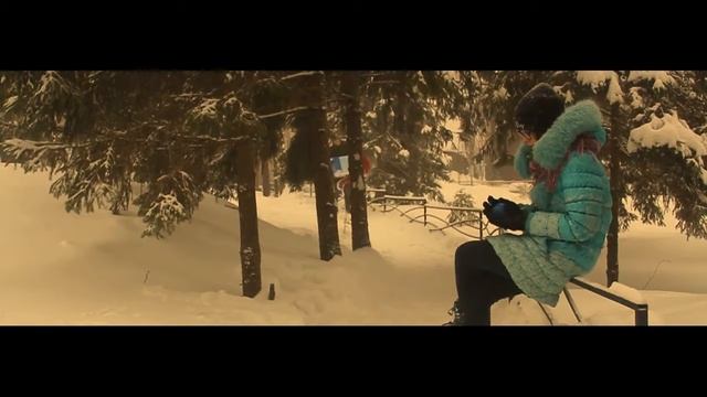 Перчатка, Мяч, Огнетушитель смотреть онлайн
