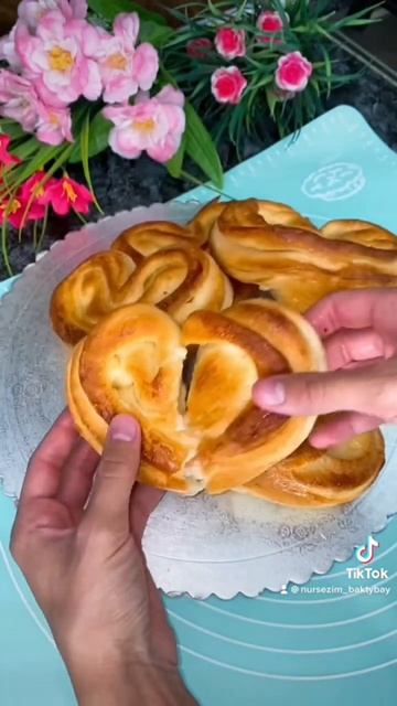 Булочки рецепт🔥 Плюшки #рек#рекамендации#плюшки#булочки#рецепты смотреть онлайн