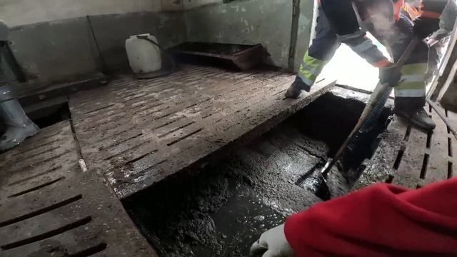 ПРИЇХАВ ІЛОСОС, ПІД ПЛИТАМИ ГУСТЯК. смотреть онлайн