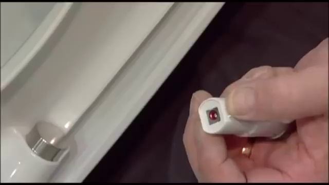 How to change the soft close cylinders on a Pressalit toilet seat смотреть онлайн