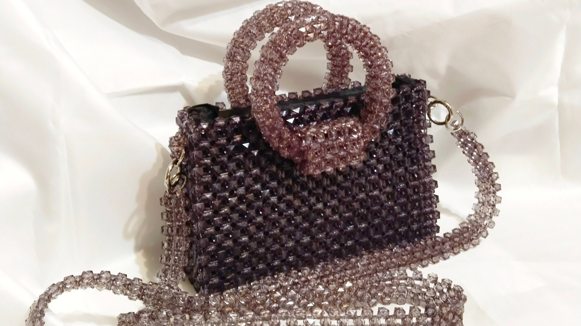 ОБЗОР/ Сумка из квадратных бусин 👛🪩🌞/Бусинка Тобольск смотреть онлайн