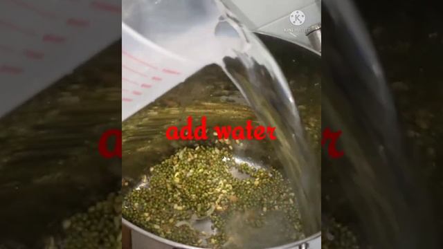 MUNG BEAN SOUP WITH MORINGA #mungbeans #ginisangmongo #soup #shorts