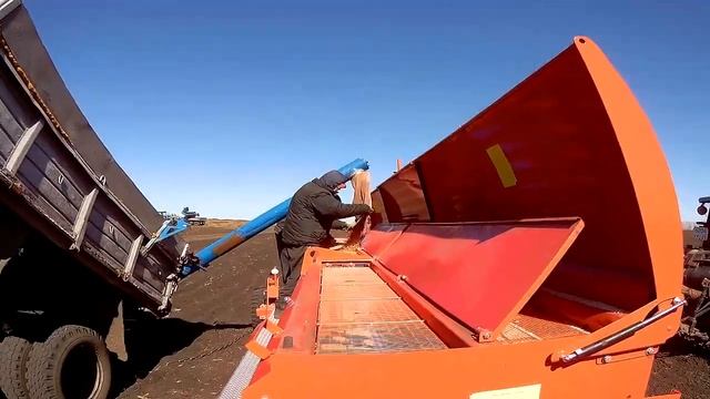 Тимешсем ака тăваççĕ/В колхозе "Победа" идет весенняя посевная 2023 смотреть онлайн