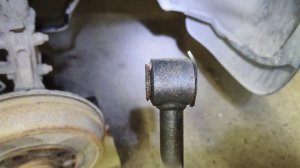 Ниссан Террано 3 2.0 (Рено Дастер) замена задних сайлентблоков на развальных тягах