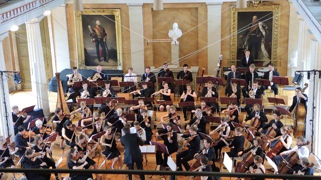 Robert Schu­mann — Faust-Ouvertüre смотреть онлайн