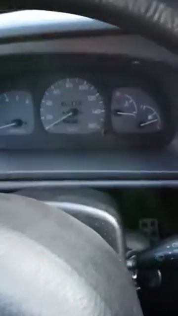 Так может только Мерседес Istana. смотреть онлайн