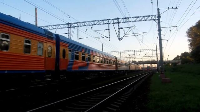 Электровоз ЧС2Т-972 с поездом №063 «Две Столицы» смотреть онлайн