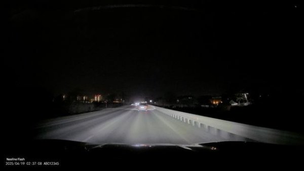 Neoline Flash 2K Wi-Fi темное время суток. Неосвященная трасса.