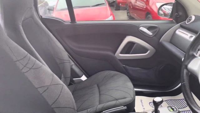 SMART FORTWO CONVERTIBLE смотреть онлайн