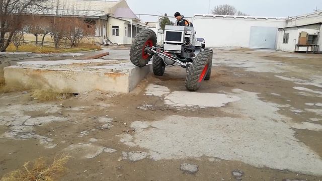 MT 8 Minitraktor 4x4 Самоделний Минитрактор из мостов Газ 66 смотреть онлайн