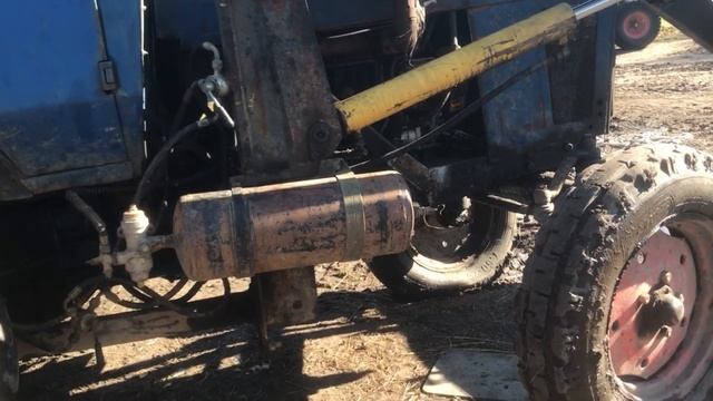 БОТВОРЕЗКА!косим ботву на картошке МТЗ 80! смотреть онлайн