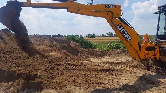 JCB 4CX 2010 смотреть онлайн