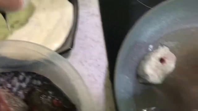 219. Жарю рыбу нашего улова! Карась, Сазан, Змееголов! Жарю в манке!