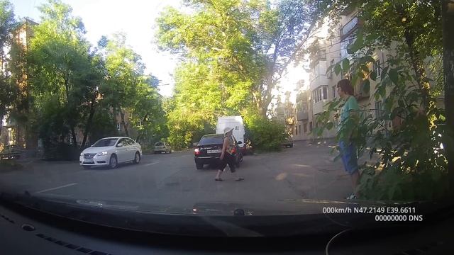 забавная девушка))) смотреть онлайн