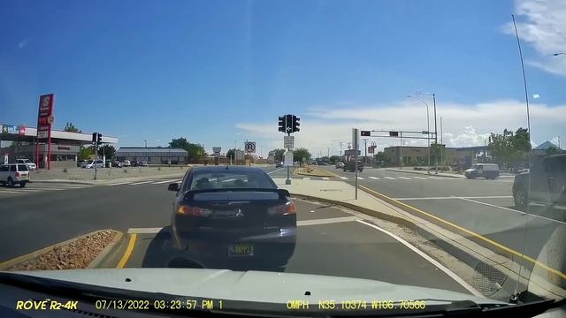 Slow Driver During Rush Hour смотреть онлайн