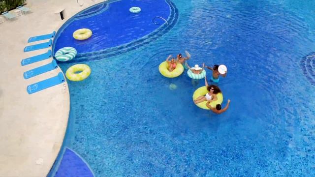 Paradise Beach Cozumel | Dive into a world of thrill with the Fun Pass 🌊🏄♂️🌴 смотреть онлайн