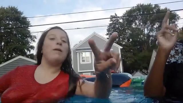 Swimming In A Pool That Is Cold смотреть онлайн