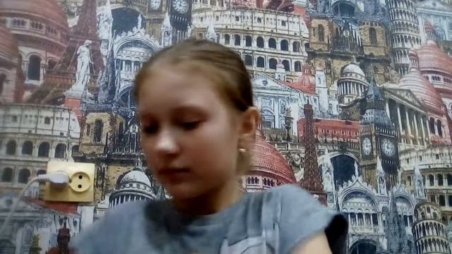 Что в моей школьной сумке? Что в моем рюкзаке? Собираем рюкзак вместе! смотреть онлайн