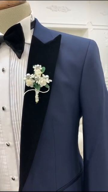 GentWith Norfolk Navy Blue Slim Fit Velvet Peak Lapel Cummerbund Tuxedo смотреть онлайн