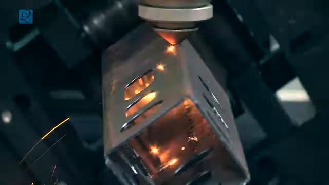 JQ 1530 волоконный лазер 500вт для резки листа + трубы/laser cutting machine смотреть онлайн