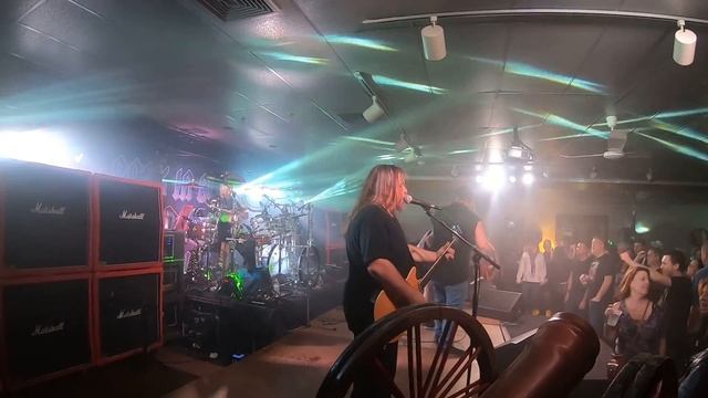 GoPro AC/DC coverband Back in Black live clip chaotic 1 take Co-OMG vlog смотреть онлайн