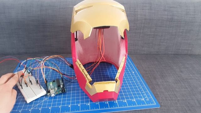 Functional IRON MAN helmet with Lights- 3D Printed and Spray Painted смотреть онлайн