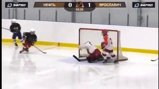 Ксюк Елисей вратарь ХК Ярославич Турнир Летний Кубок КХК 2011Лучший сейв турнира смотреть онлайн