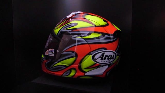 Arai RX-7 GP Edwards Tribute 360º смотреть онлайн