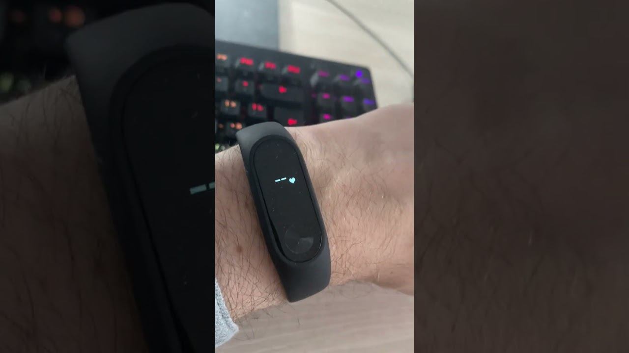 Xiaomi Mi Band 2 vs (Mi) Smart Band 8 смотреть онлайн