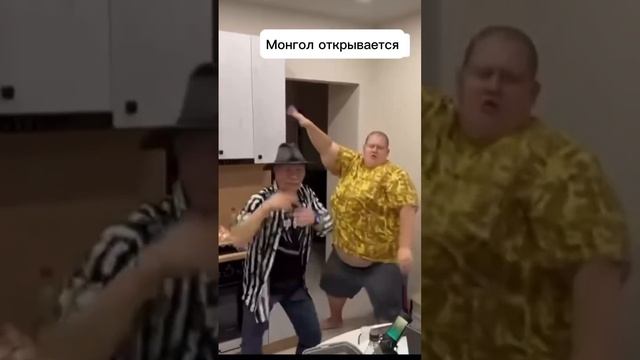 ОЛЕГ МОНГОЛ И ГРИША КАЙФУЮТ ОТ ЖИЗНИ. ВОТ КАК НАДО ЖИТЬ смотреть онлайн