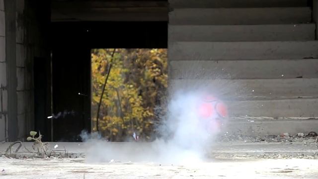 Замръзнала в течен азот топка лети от 5я етаж смотреть онлайн