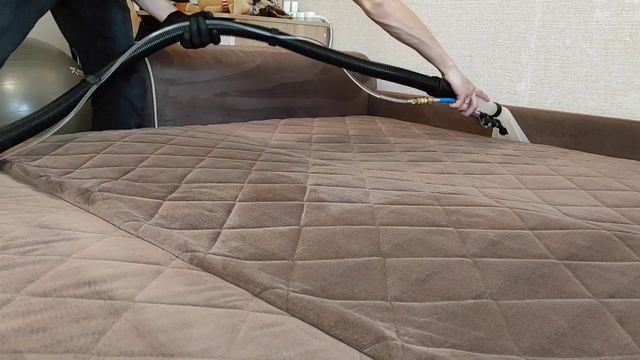 Химчистка дивана из микровелюра. Все этапы химчистки и процесс