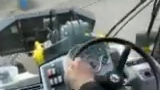 M&V Veit Baumaschinen Filderstadt - KramerAllrad Anbaugeräte Pfullendorf смотреть онлайн