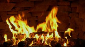 Красивый камин. Звуки потрескивания огня