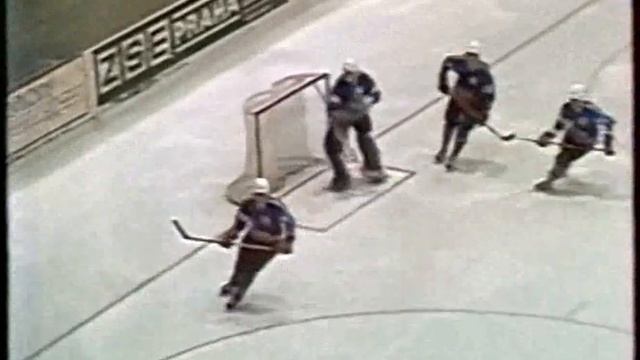 1988 Finále: HC VSŽ Košice vs Sparta Praha смотреть онлайн