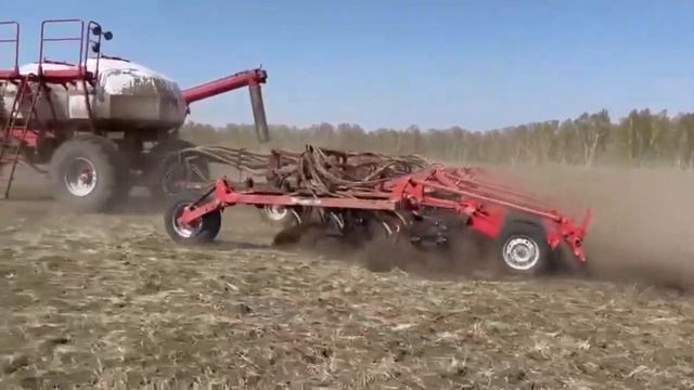 KAT 3604 Tractor 360HP diesel engine powerful chinese agricultural tractor for large farm implement смотреть онлайн